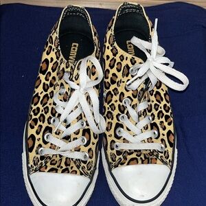 Converse Leopard Print Sneakers size 8